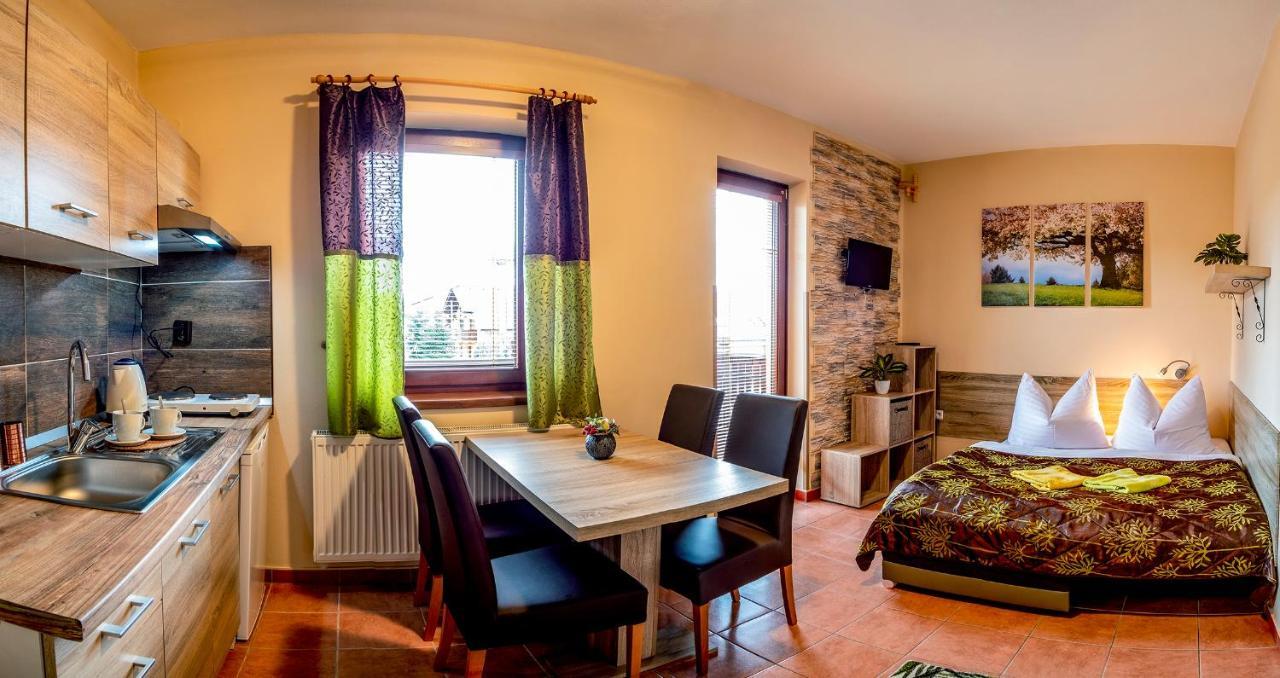Apartmany Veverica Liptovský Mikuláš Екстериор снимка