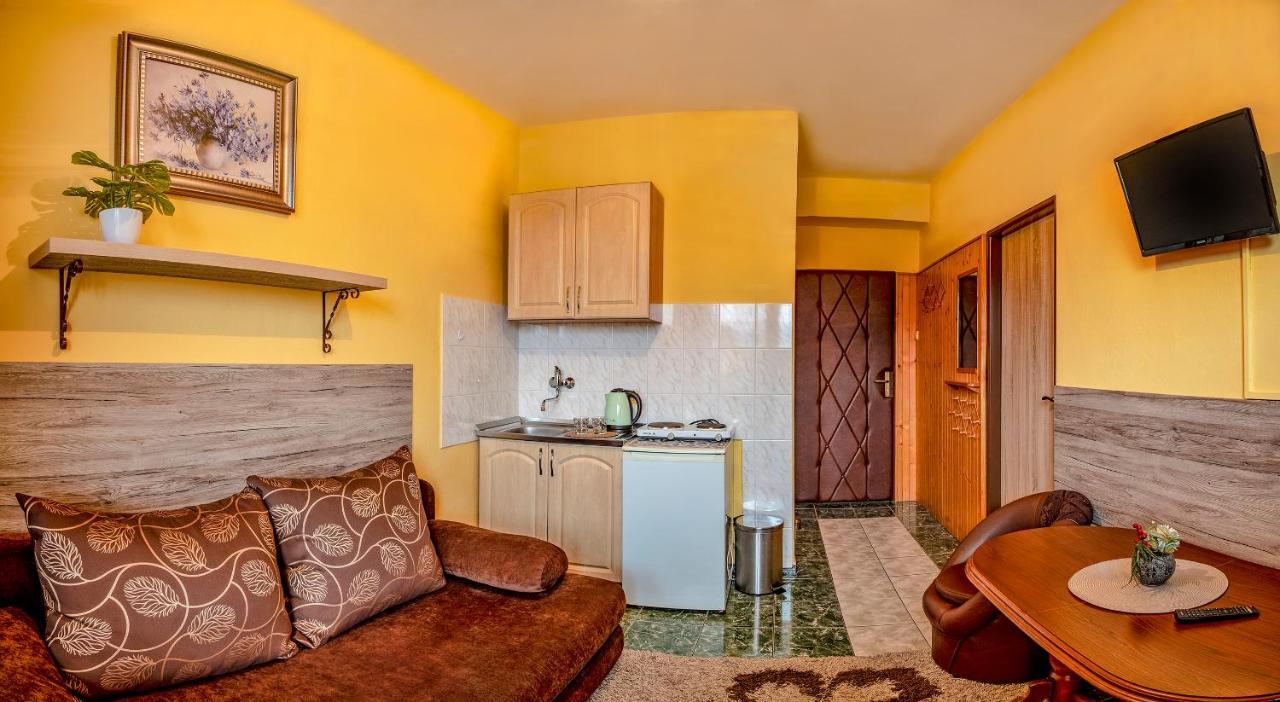 Apartmany Veverica Liptovský Mikuláš Екстериор снимка