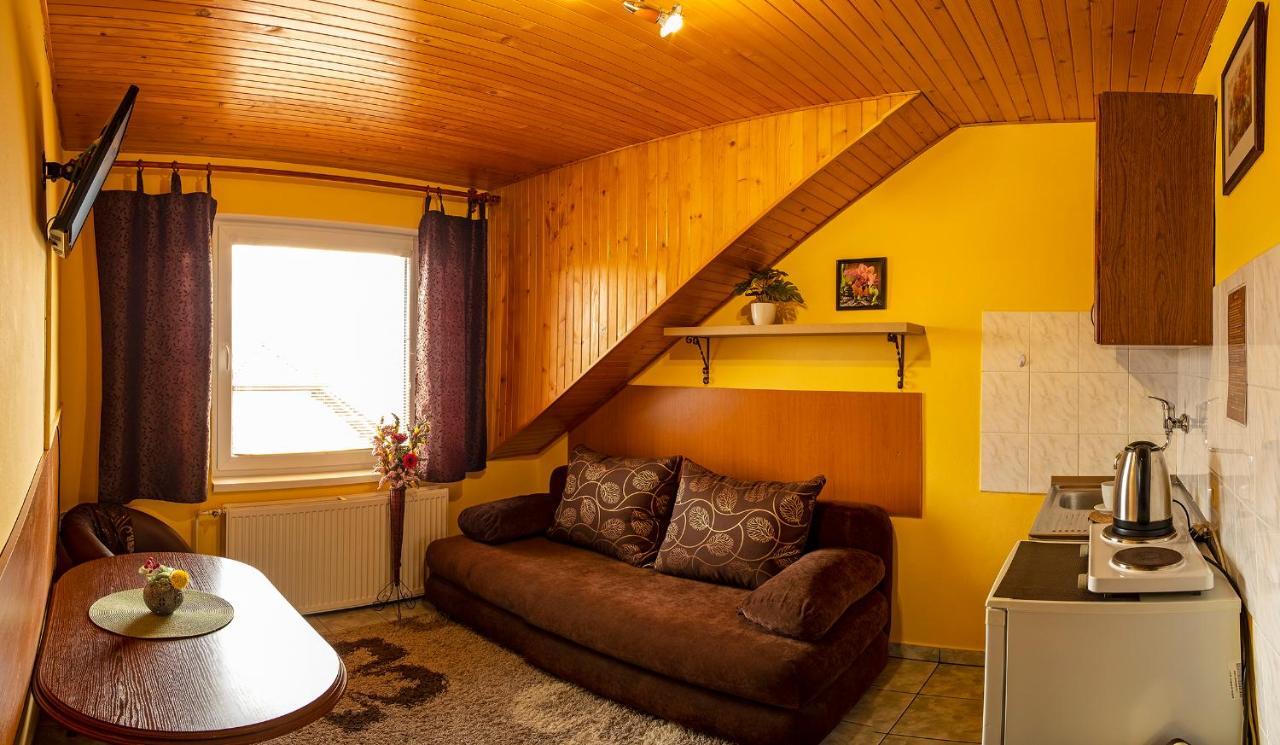 Apartmany Veverica Liptovský Mikuláš Екстериор снимка